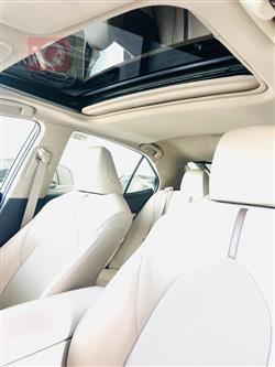 تۆیۆتا کامری